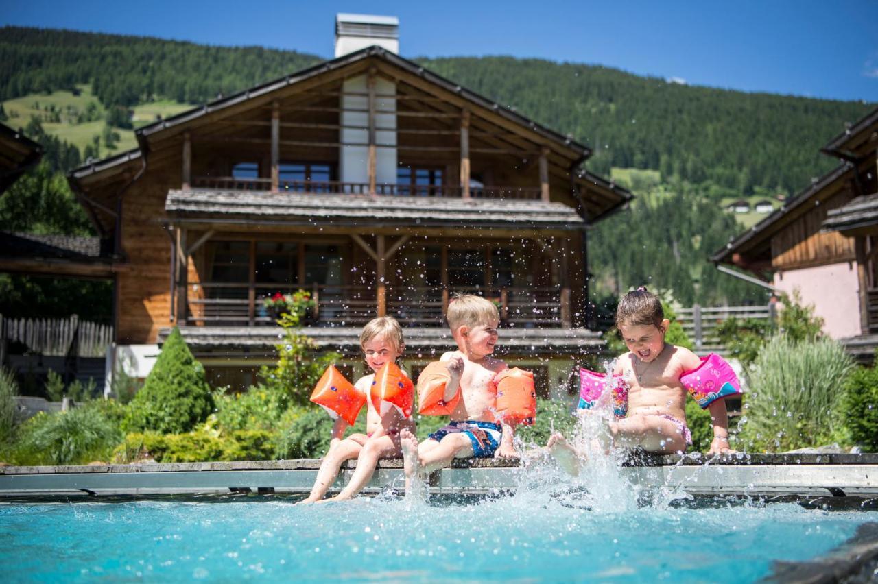Post Alpina - Family Mountain Chalets Сан-Кандидо Экстерьер фото